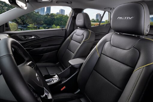 2024 Chevrolet trax crossover: ACTIV int3