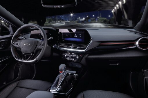 2024 Chevrolet trax crossover: RS int1